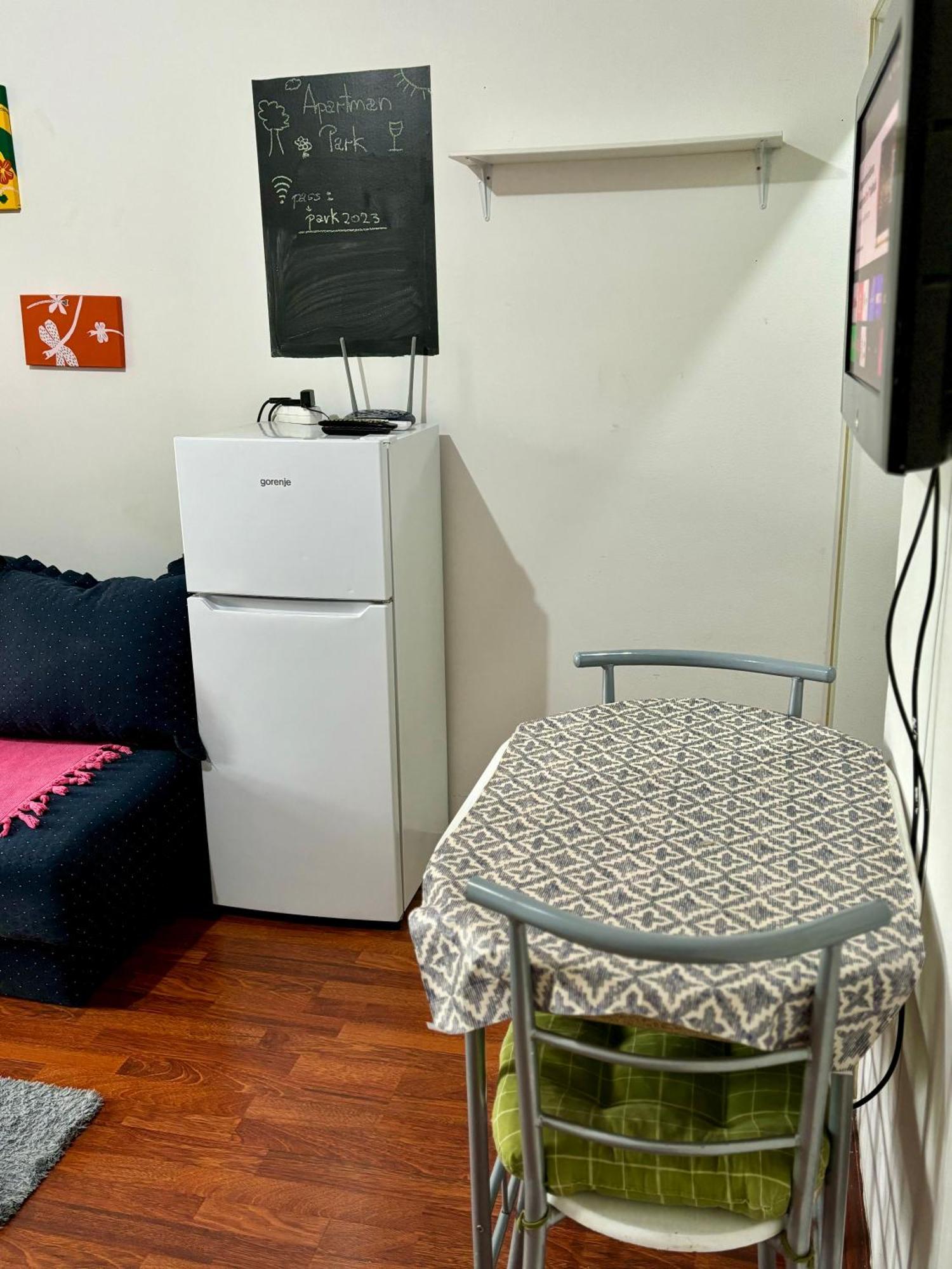 베오그라드 Apartman Park, Tc Stadion Vozdovac 아파트 외부 사진